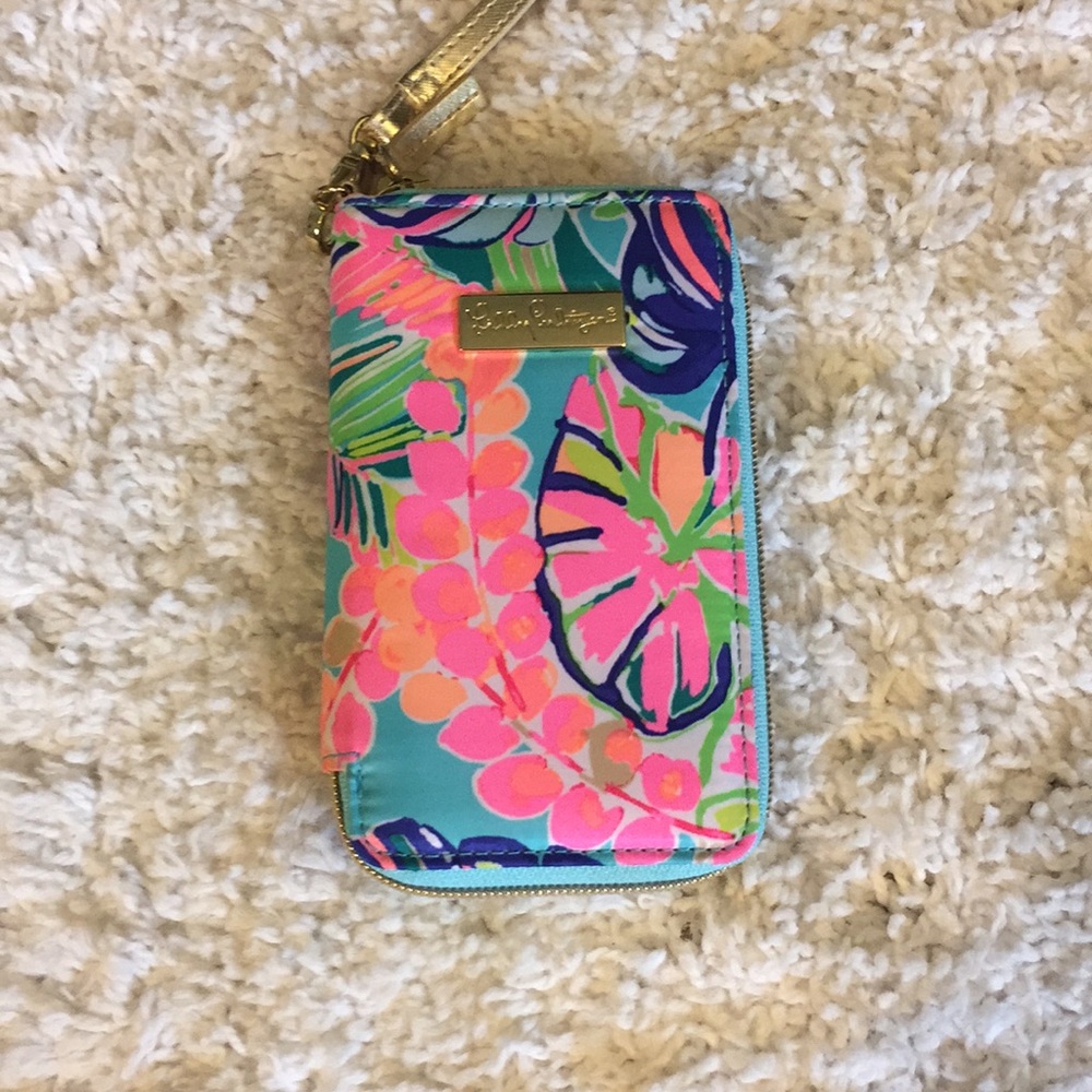 Lilly Pulitzer phone wristlet exotic garden EUC